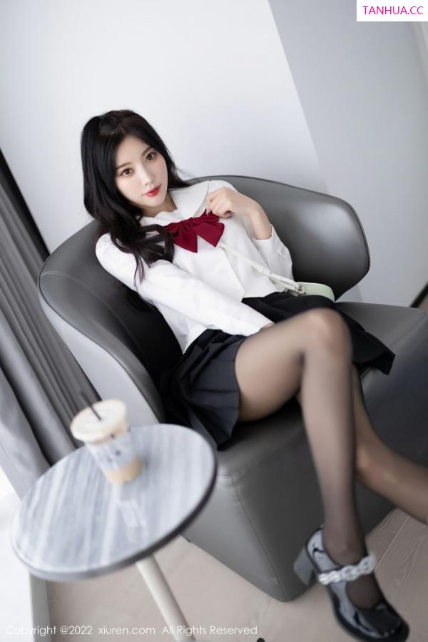 杨晨晨 sugar小甜心CC [XiuRen]高清写真图 2022.11.08 No.5823 杨晨晨Yome第17张图片